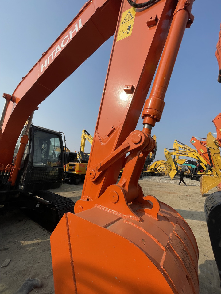 HITACHI ZX130 - Гусеничний екскаватор: фото 5 HITACHI ZX130 - Гусеничний екскаватор: фото 5