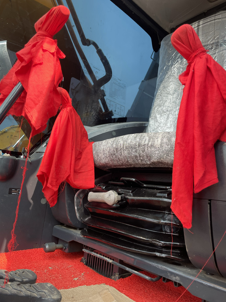 Hyundai R220LC-9S - Гусеничний екскаватор: фото 4 Hyundai R220LC-9S - Гусеничний екскаватор: фото 4