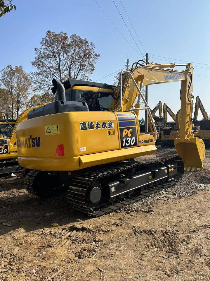 KOMATSU PC 130-8 - Гусеничний екскаватор: фото 2 KOMATSU PC 130-8 - Гусеничний екскаватор: фото 2