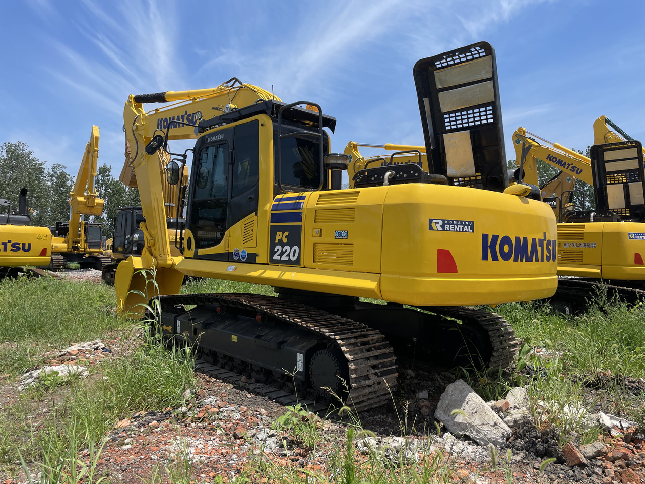 KOMATSU PC 220-8 - Гусеничний екскаватор: фото 1 KOMATSU PC 220-8 - Гусеничний екскаватор: фото 1