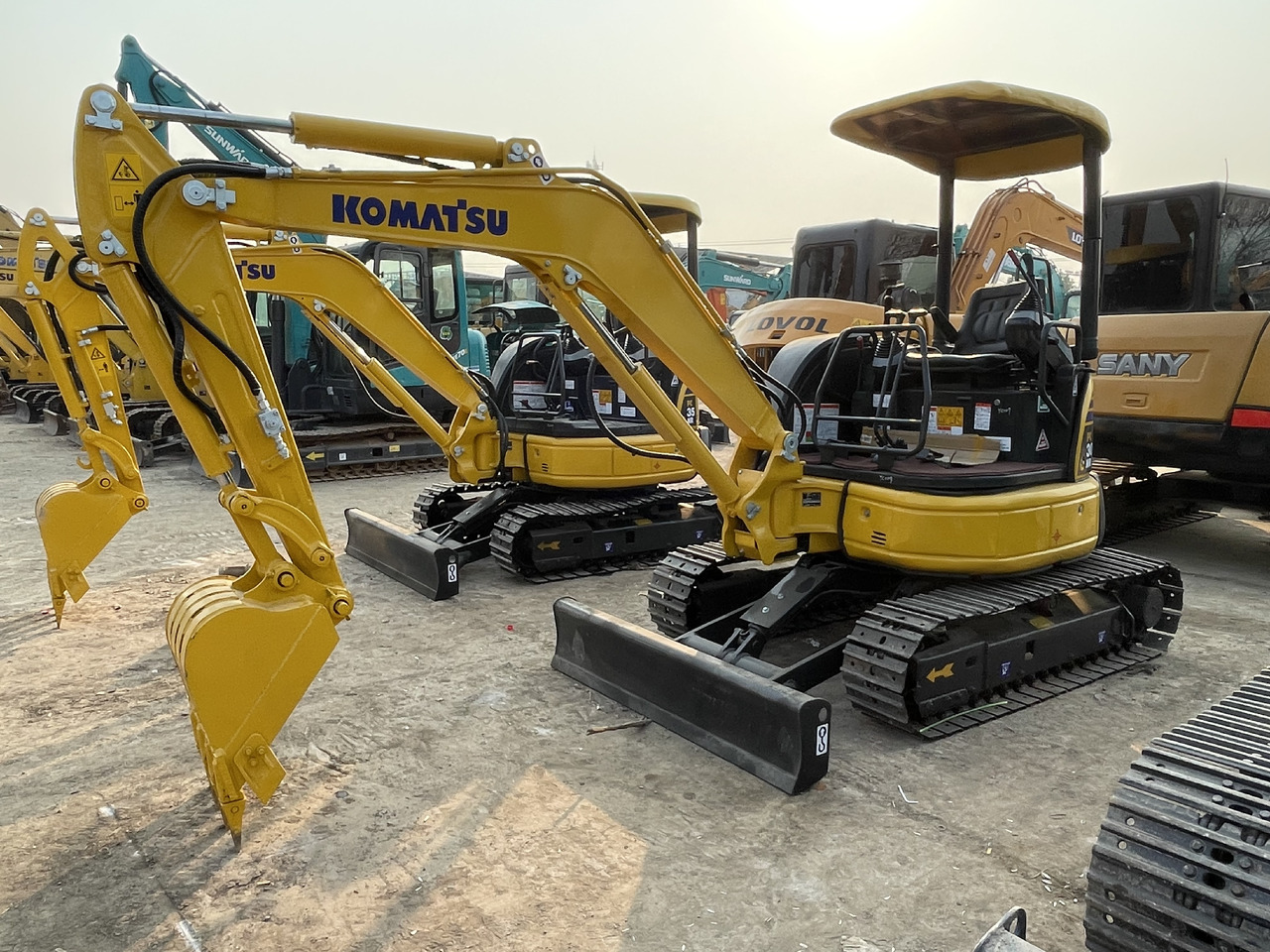 KOMATSU PC30MR-3 - Міні-екскаватор: фото 4 KOMATSU PC30MR-3 - Міні-екскаватор: фото 4