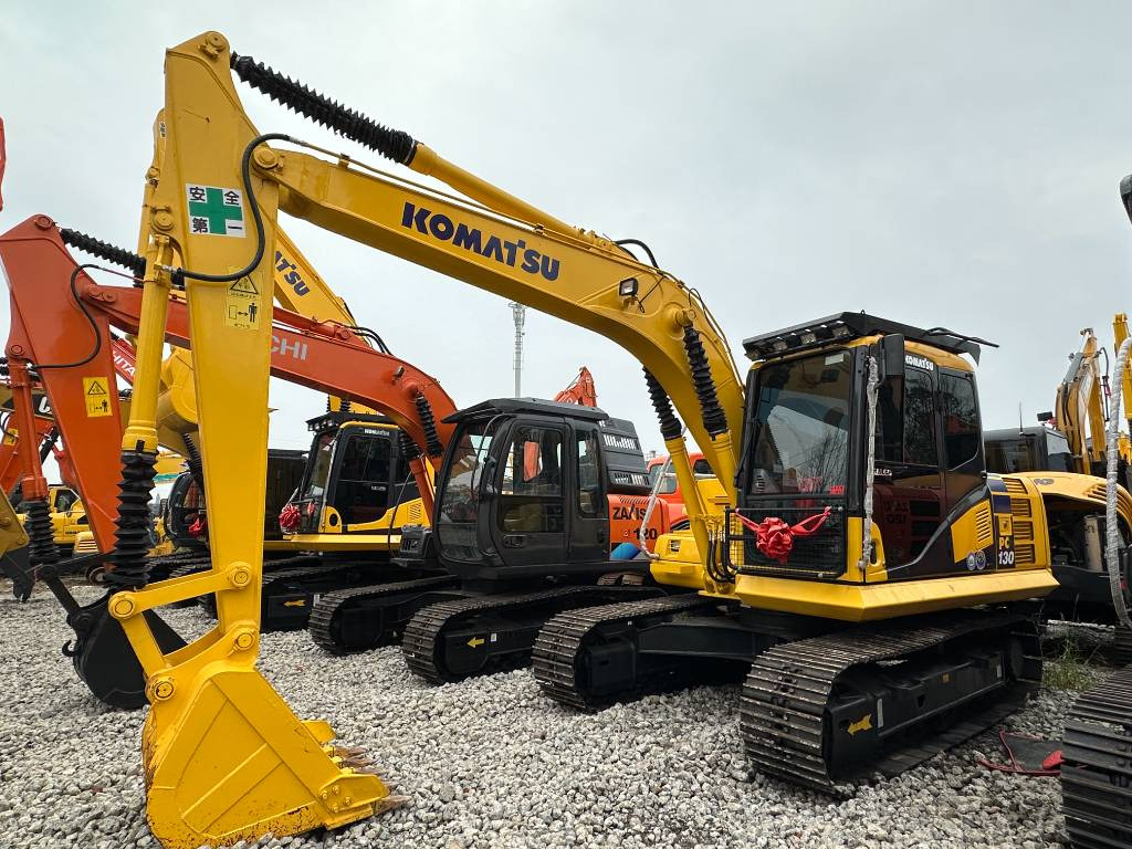 Komatsu PC 130 - Міні-екскаватор: фото 4 Komatsu PC 130 - Міні-екскаватор: фото 4