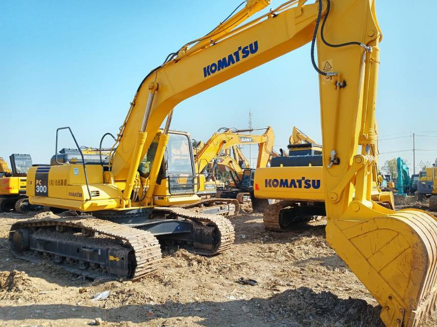 Komatsu PC 300 - Гусеничний екскаватор: фото 3 Komatsu PC 300 - Гусеничний екскаватор: фото 3