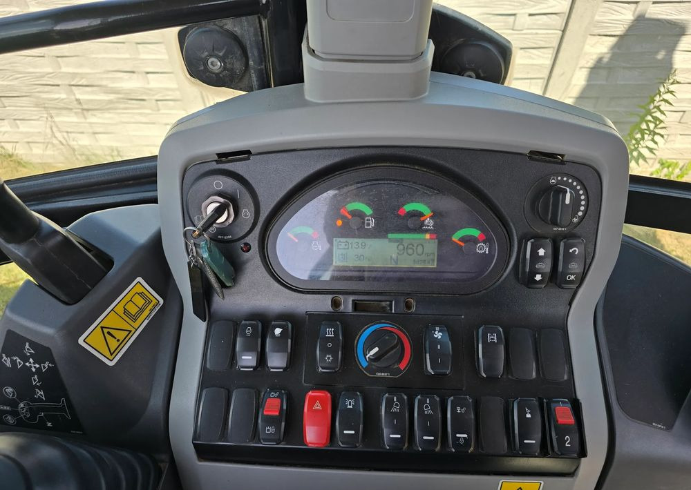 Caterpillar - Екскаватор-навантажувач: фото 4 Caterpillar - Екскаватор-навантажувач: фото 4