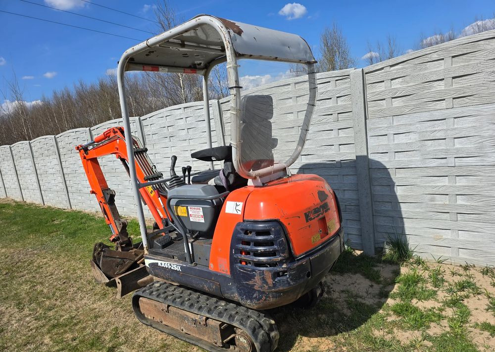 Kubota - Міні-екскаватор: фото 4 Kubota - Міні-екскаватор: фото 4