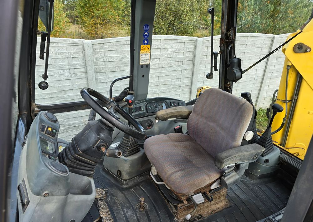 New Holland - Екскаватор-навантажувач: фото 3 New Holland - Екскаватор-навантажувач: фото 3