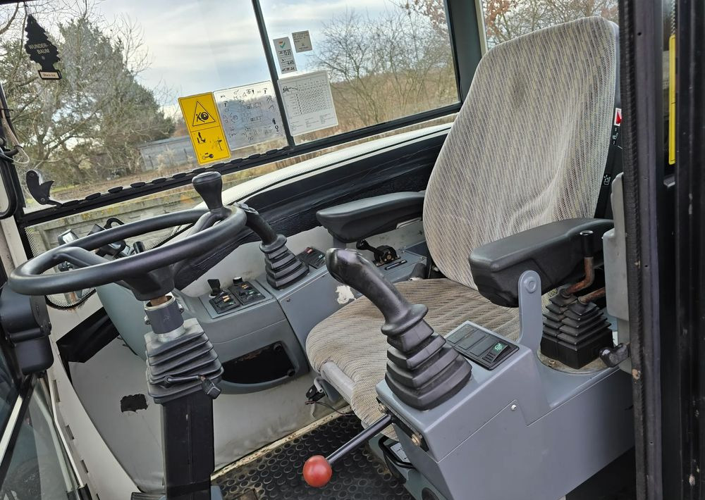 Terex - Колісний екскаватор: фото 4 Terex - Колісний екскаватор: фото 4