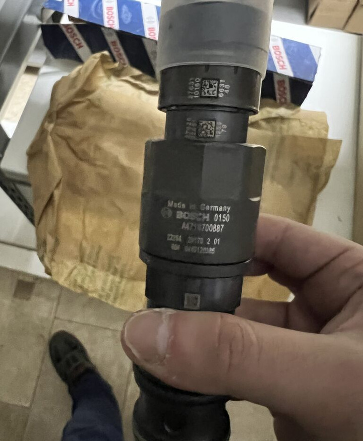 Bosch Euro 6 0445120385 Bosch Mercedes Euro 6 - Інжектор в категорії Вантажівки: фото 3 Bosch Euro 6 0445120385 Bosch Mercedes Euro 6 - Інжектор в категорії Вантажівки: фото 3