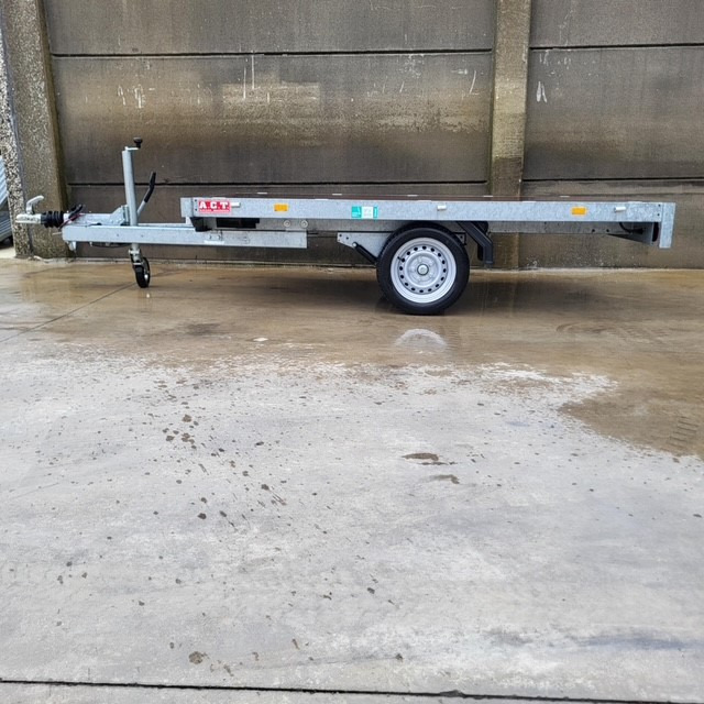 EDUARD 256/150cm - Причіп: фото 1 EDUARD 256/150cm - Причіп: фото 1