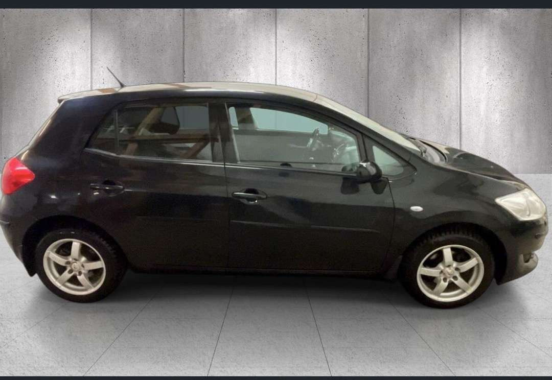 2007 Toyota Auris - Легковий автомобіль: фото 4 2007 Toyota Auris - Легковий автомобіль: фото 4