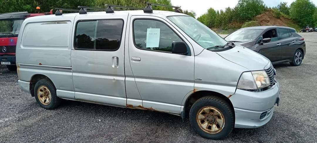 2008 Toyota Hiace 4WD og 2007 Toyota Hiace selges samlet - Легковий автомобіль: фото 3 2008 Toyota Hiace 4WD og 2007 Toyota Hiace selges samlet - Легковий автомобіль: фото 3