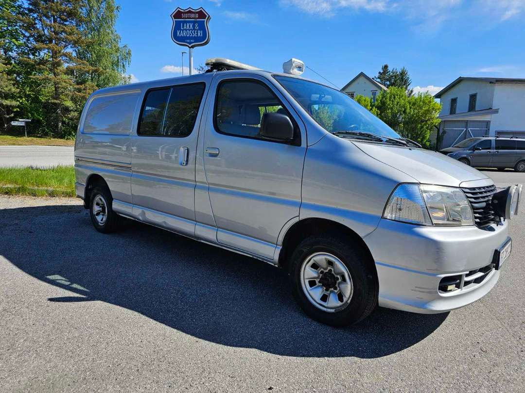 2009 Personbil Toyota Hiace 4 WD Lang type 9 seter EU-Godkjent - Легковий автомобіль: фото 4 2009 Personbil Toyota Hiace 4 WD Lang type 9 seter EU-Godkjent - Легковий автомобіль: фото 4