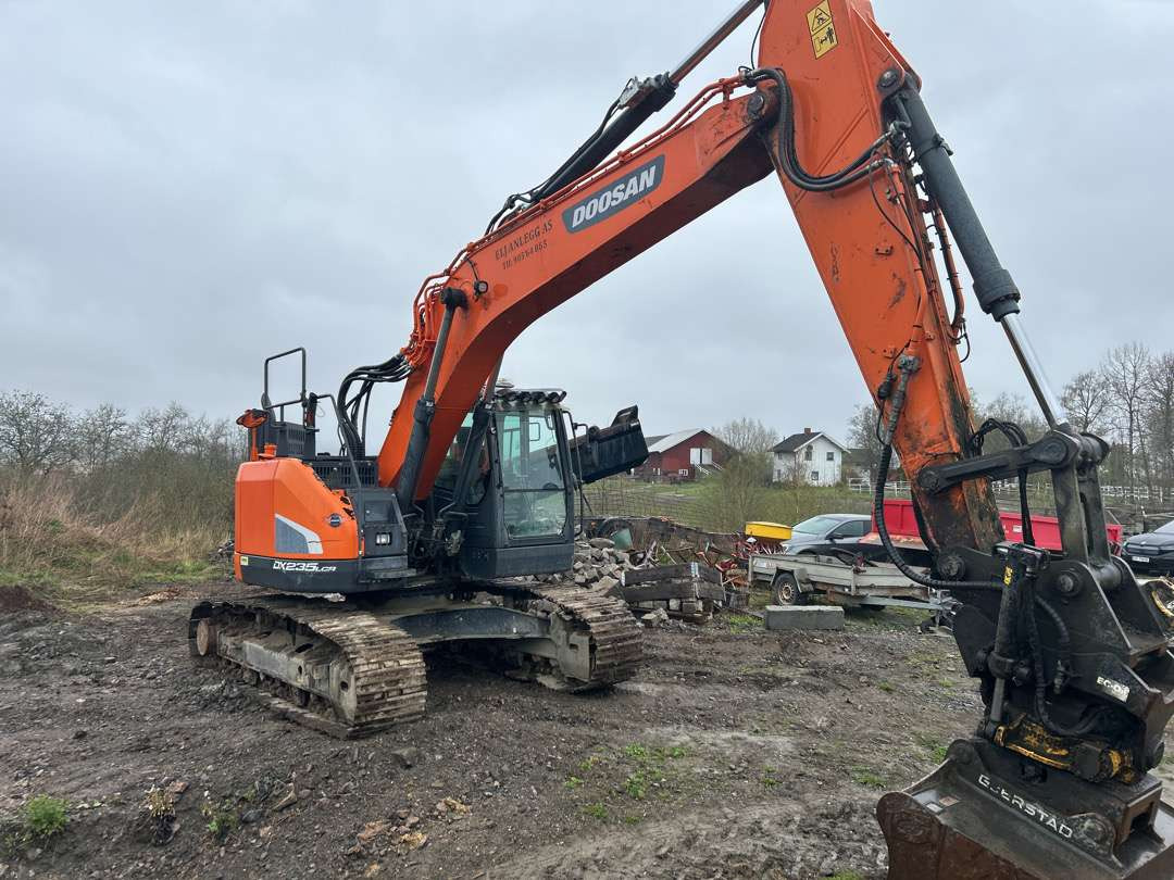 2018 Beltegraver 24 tonn Doosan DX 235LCR S 70-feste - Екскаватор: фото 2 2018 Beltegraver 24 tonn Doosan DX 235LCR S 70-feste - Екскаватор: фото 2
