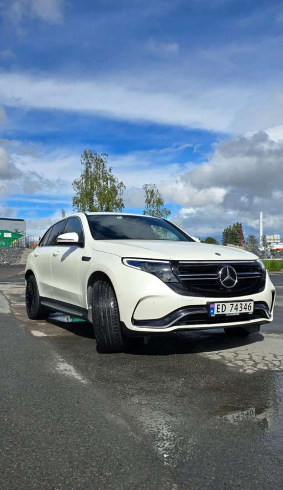 2020 Mercedes-Benz EQC - Легковий автомобіль: фото 2 2020 Mercedes-Benz EQC - Легковий автомобіль: фото 2