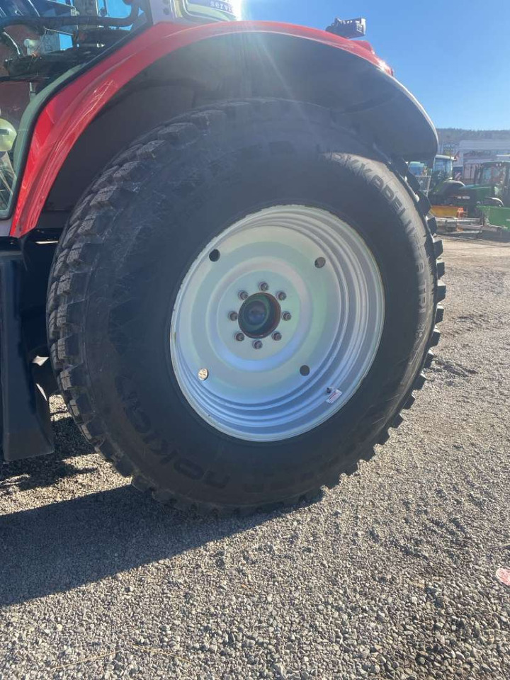 Інструмент/ Обладнання 2023 Nokian Hakkapeliitta TRI industrihjul: фото 1