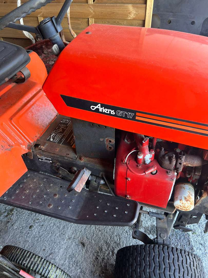 Ariens GT 17 Sitteklipper med kraftuttak (rep.-objekt) - Газонокосарка: фото 3 Ariens GT 17 Sitteklipper med kraftuttak (rep.-objekt) - Газонокосарка: фото 3