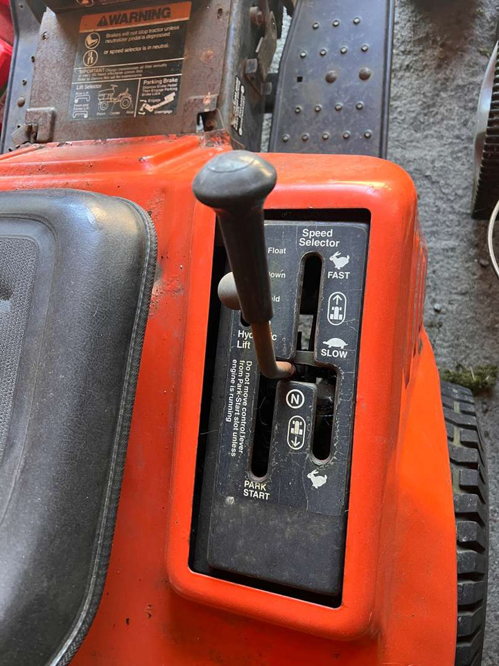 Ariens GT 17 Sitteklipper med kraftuttak (rep.-objekt) - Газонокосарка: фото 4 Ariens GT 17 Sitteklipper med kraftuttak (rep.-objekt) - Газонокосарка: фото 4