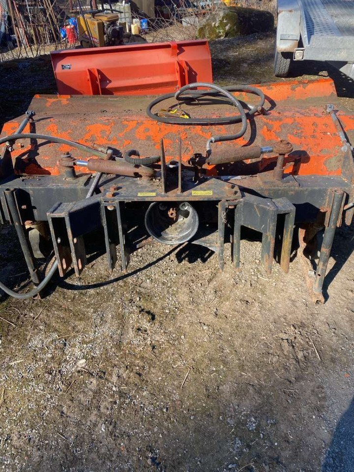 Stensballe feiekost - Навісне обладнання: фото 4 Stensballe feiekost - Навісне обладнання: фото 4