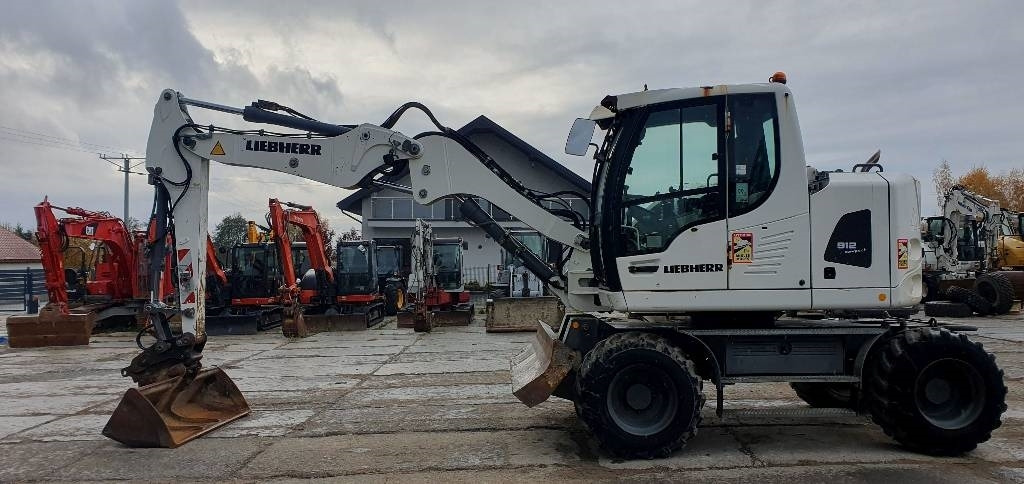 Liebherr A 912 Litronic - Колісний екскаватор: фото 2 Liebherr A 912 Litronic - Колісний екскаватор: фото 2