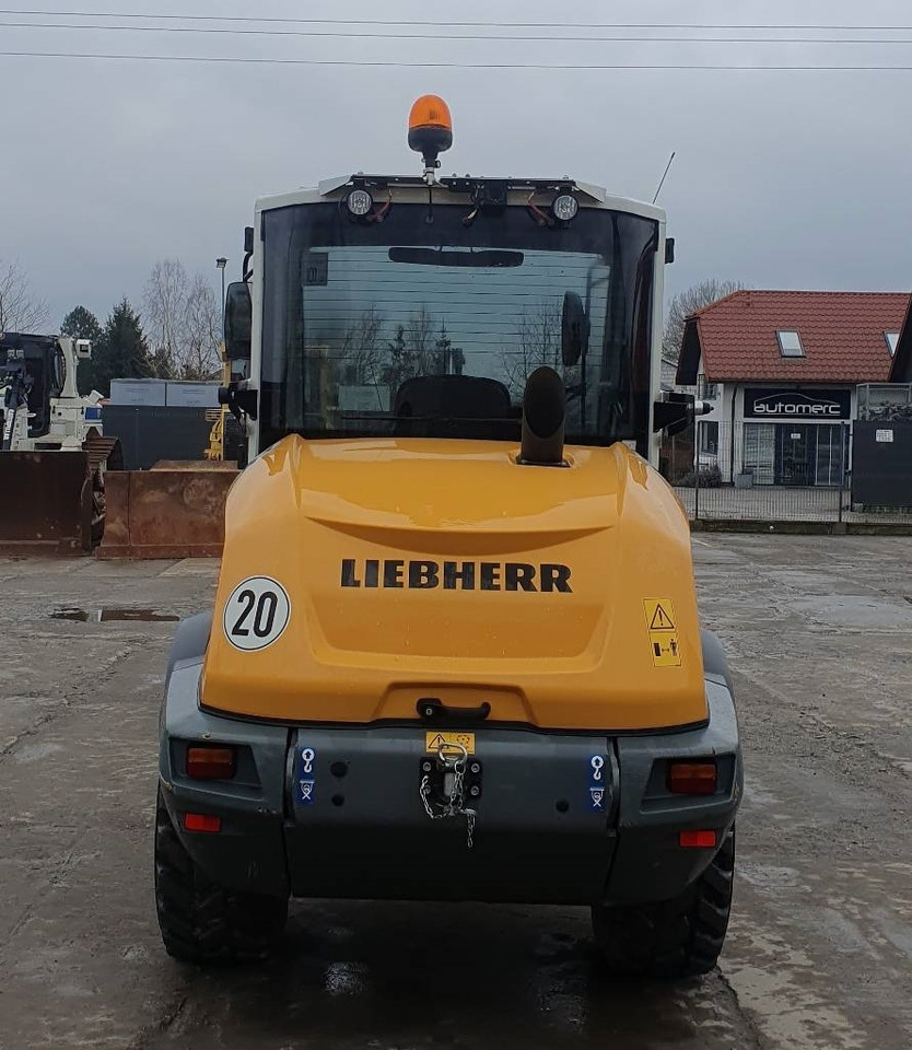 Liebherr L504C - Колісний навантажувач: фото 3 Liebherr L504C - Колісний навантажувач: фото 3