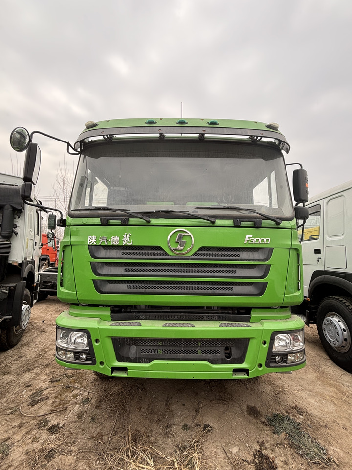 SHACMAN F3000 - Вантажівка цистерна: фото 4 SHACMAN F3000 - Вантажівка цистерна: фото 4