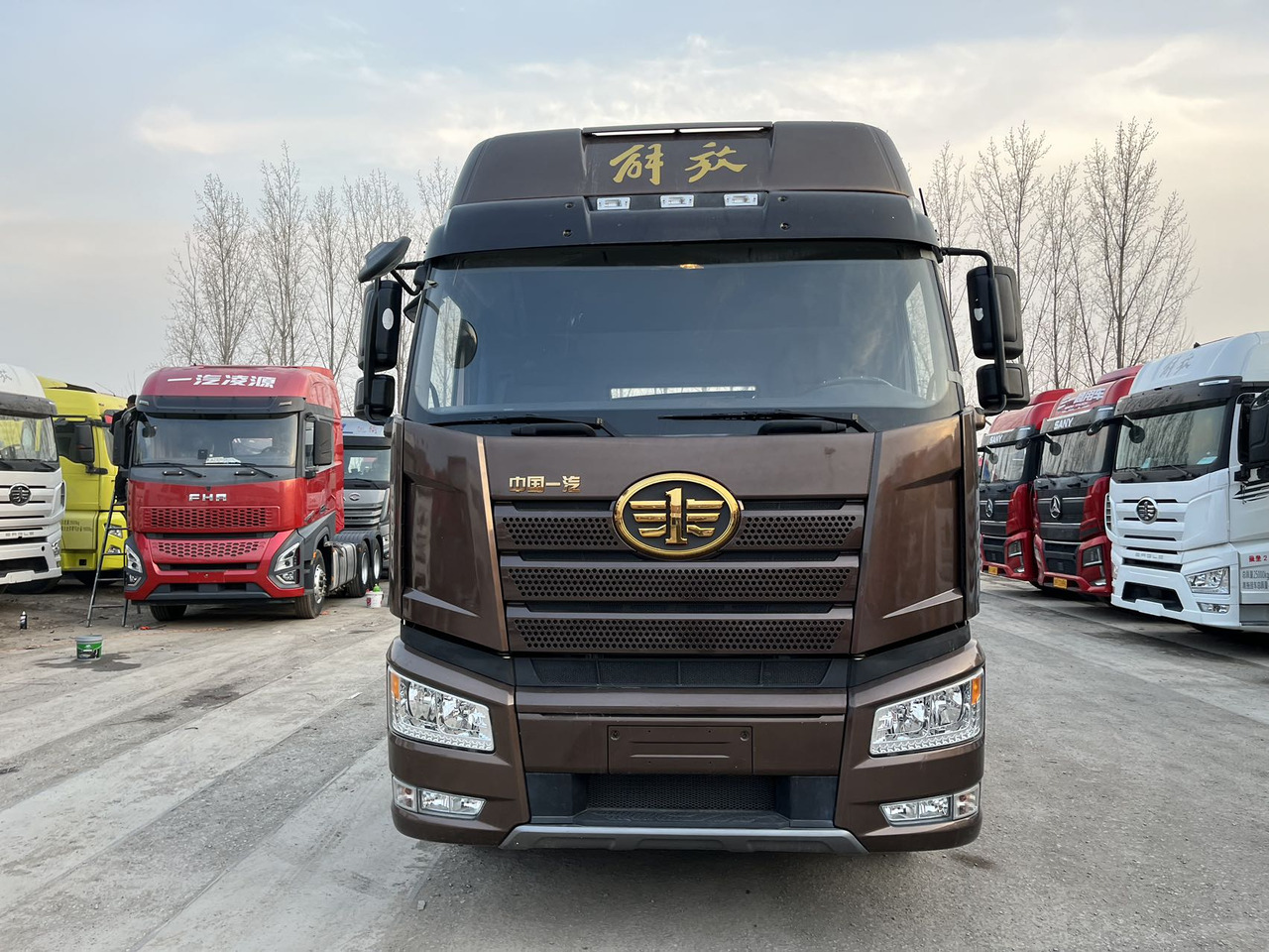 FAW J6P - Тягач: фото 2 FAW J6P - Тягач: фото 2