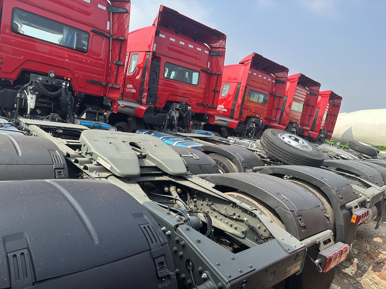 SINOTRUCK HAOHAN - Тягач: фото 3 SINOTRUCK HAOHAN - Тягач: фото 3