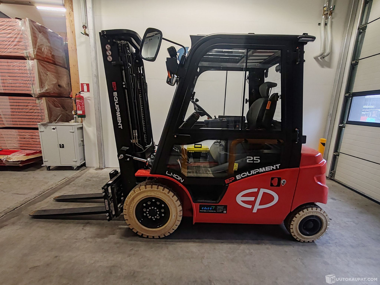 EP Equipment EFL253P sähkötrukki, 2025, Raisio - Будівельна техніка: фото 2 EP Equipment EFL253P sähkötrukki, 2025, Raisio - Будівельна техніка: фото 2
