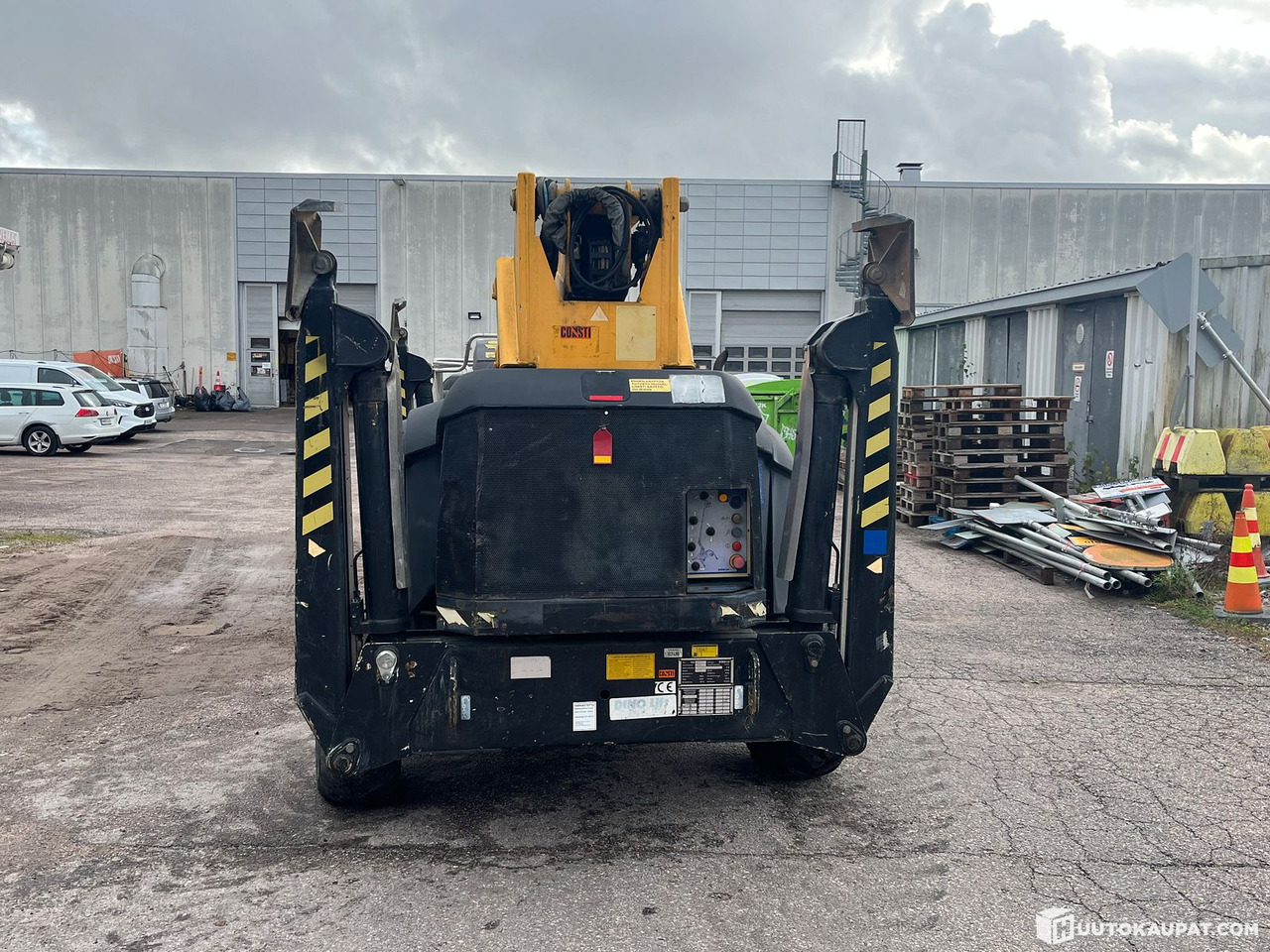 Dino 205RXT, Kuukulkija henkilönostin, Kymppi voimassa vuoteen 2029, Korjattavaksi, 2005, Vantaa - Причіпний підйомник: фото 4 Dino 205RXT, Kuukulkija henkilönostin, Kymppi voimassa vuoteen 2029, Korjattavaksi, 2005, Vantaa - Причіпний підйомник: фото 4