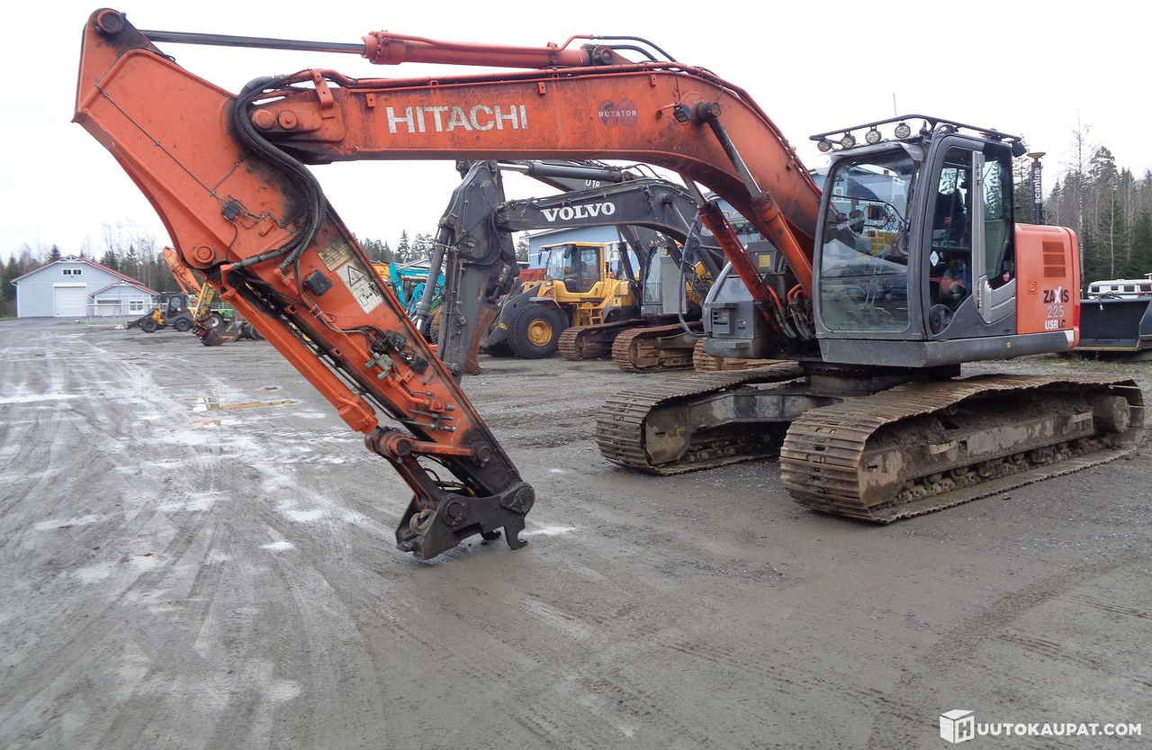 Hitachi ZX 225, 2011, Loimaa - Гусеничний екскаватор: фото 1 Hitachi ZX 225, 2011, Loimaa - Гусеничний екскаватор: фото 1