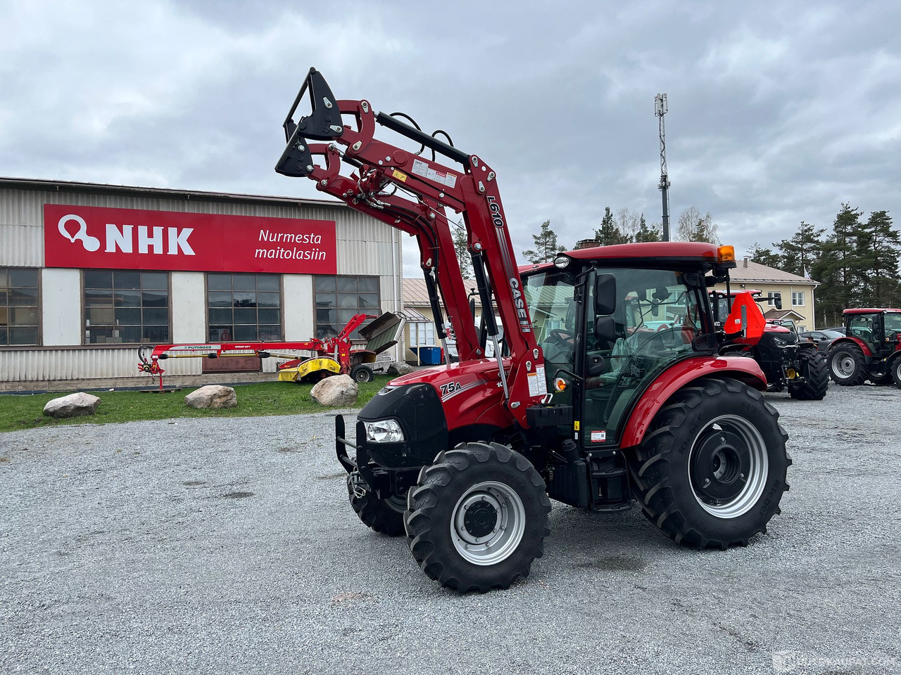 Case IH Farmall 75A kuormaajalla, 2025, rekisteröitävissä, Nähtävillä Okrassa, Hämeenlinna - Сільськогосподарська техніка: фото 1 Case IH Farmall 75A kuormaajalla, 2025, rekisteröitävissä, Nähtävillä Okrassa, Hämeenlinna - Сільськогосподарська техніка: фото 1
