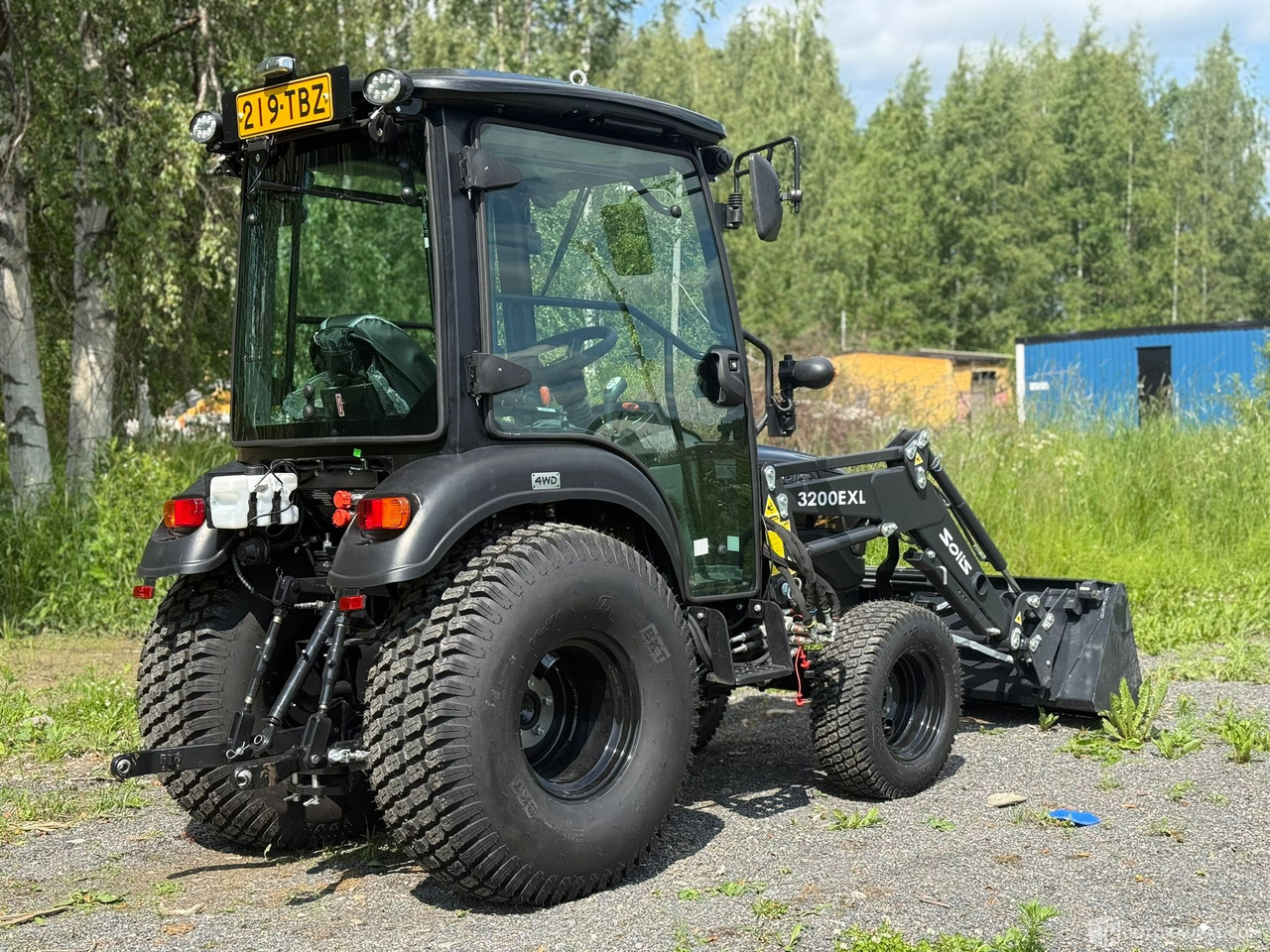 Solis 26 HST ohjaamolla ja etukuormaajalla, 2024, alvillinen, lähes ajamaton, Jyväskylä - Сільськогосподарська техніка: фото 4 Solis 26 HST ohjaamolla ja etukuormaajalla, 2024, alvillinen, lähes ajamaton, Jyväskylä - Сільськогосподарська техніка: фото 4