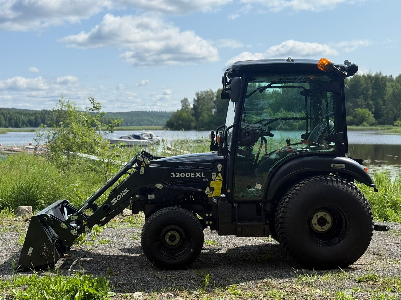 Solis 26 HST ohjaamolla ja etukuormaajalla, 2024, alvillinen, lähes ajamaton, Jyväskylä - Сільськогосподарська техніка: фото 2 Solis 26 HST ohjaamolla ja etukuormaajalla, 2024, alvillinen, lähes ajamaton, Jyväskylä - Сільськогосподарська техніка: фото 2