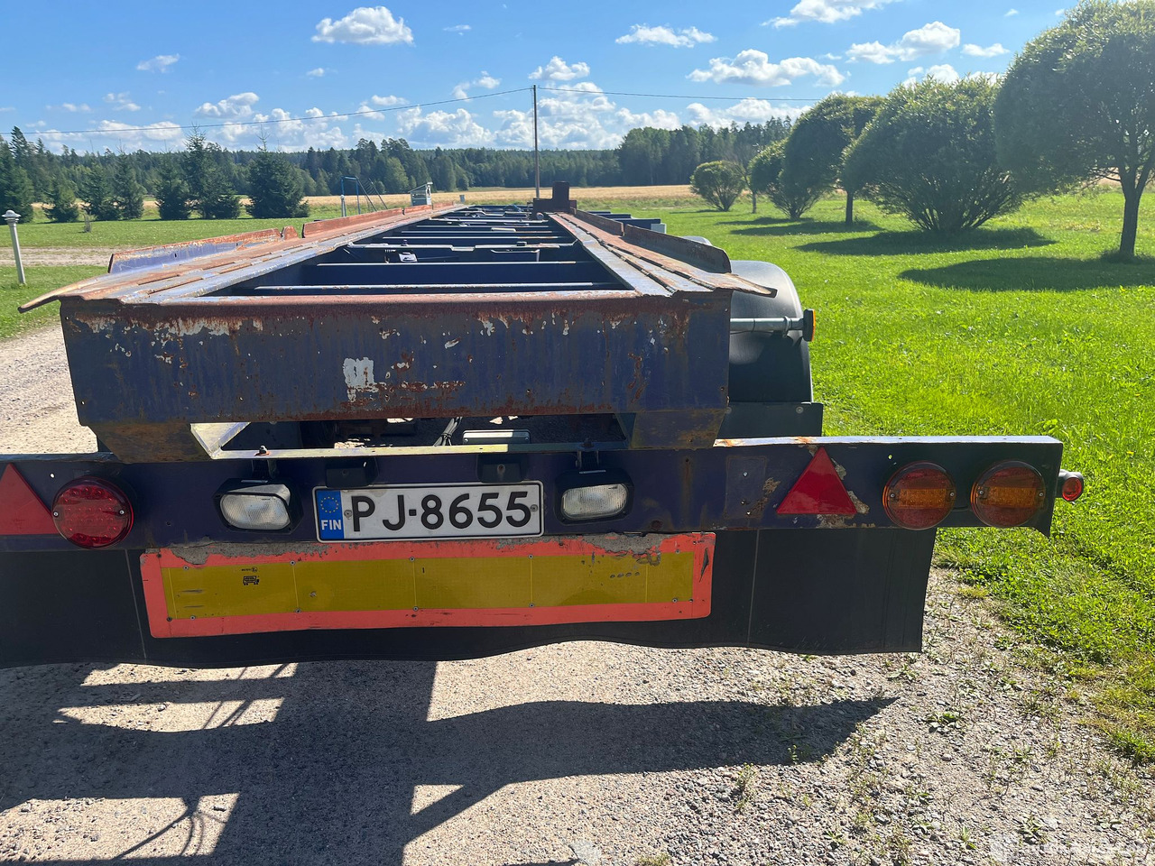 Asentamo Koivu, kolmiakselinen kuorma-auto vaihtolavaperävaunu, Juuri katsastettu, Nurmijärvi - Вантажівка: фото 5 Asentamo Koivu, kolmiakselinen kuorma-auto vaihtolavaperävaunu, Juuri katsastettu, Nurmijärvi - Вантажівка: фото 5