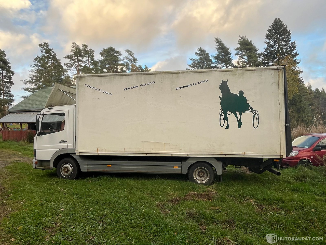 Mercedes-Benz Atego, hevoskuljetusauto, 2000, Inkoo - Вантажівка: фото 5 Mercedes-Benz Atego, hevoskuljetusauto, 2000, Inkoo - Вантажівка: фото 5