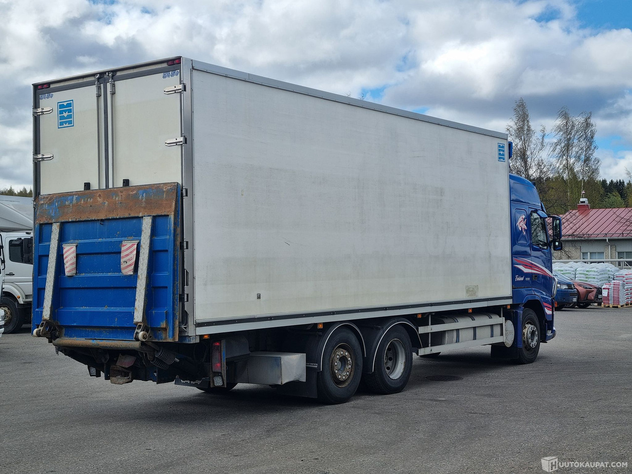 Volvo FH 12 6×2, 2002, Tampere - Вантажівка з закритим кузовом: фото 3 Volvo FH 12 6×2, 2002, Tampere - Вантажівка з закритим кузовом: фото 3