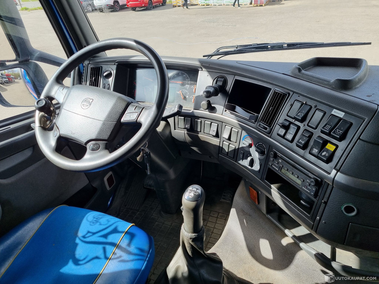 Вантажівка з закритим кузовом Volvo FH 12 6×2, 2002, Tampere: фото 8