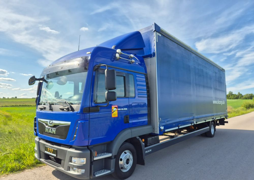MAN TGL 12.250 2019 BURTO FIRANA + winda 8.4m z Niemiec / TOP STAN / OKAZJA / firanka / automat / - Тентована вантажівка: фото 2 MAN TGL 12.250 2019 BURTO FIRANA + winda 8.4m z Niemiec / TOP STAN / OKAZJA / firanka / automat / - Тентована вантажівка: фото 2
