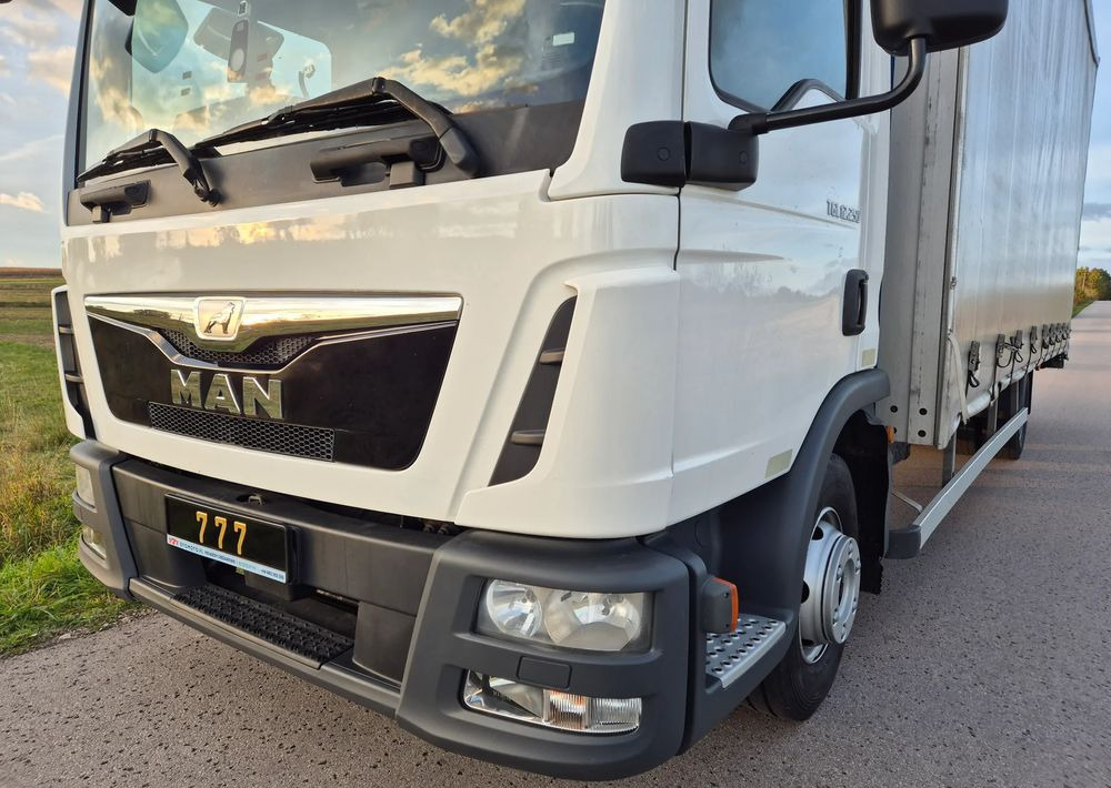 MAN TGL 12.250 6.2m 7.6m HAK AUTOMAT KLIMA 12000kg ESP EURO 6 mega / TOP STAN / okazja nauka jazdy MOŻLIWOŚĆ DOSTOSOWANIA elka - Тентована вантажівка: фото 2 MAN TGL 12.250 6.2m 7.6m HAK AUTOMAT KLIMA 12000kg ESP EURO 6 mega / TOP STAN / okazja nauka jazdy MOŻLIWOŚĆ DOSTOSOWANIA elka - Тентована вантажівка: фото 2
