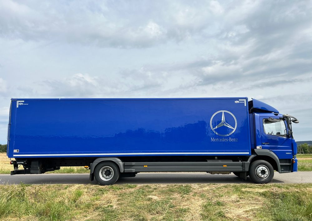 Mercedes-Benz Atego 1524 Z Niemiec 8.65m TOP 2018 Przód i tył na poduszkach 15t DMC / TOP STAN - Вантажівка з закритим кузовом: фото 5 Mercedes-Benz Atego 1524 Z Niemiec 8.65m TOP 2018 Przód i tył na poduszkach 15t DMC / TOP STAN - Вантажівка з закритим кузовом: фото 5