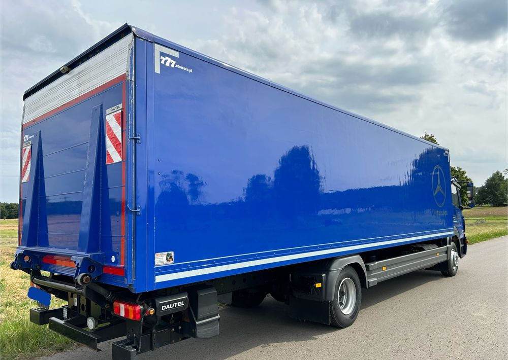Mercedes-Benz Atego 1524 Z Niemiec 8.65m TOP 2018 Przód i tył na poduszkach 15t DMC / TOP STAN - Вантажівка з закритим кузовом: фото 3 Mercedes-Benz Atego 1524 Z Niemiec 8.65m TOP 2018 Przód i tył na poduszkach 15t DMC / TOP STAN - Вантажівка з закритим кузовом: фото 3