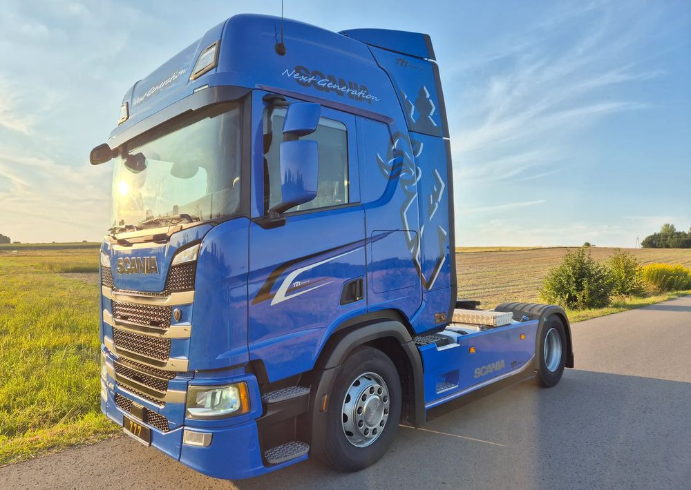 Scania R410 RETARDER FULL LED 2 ZBIORNIKI / KLIMA POSTOJOWA / VIRTUAL COCPIT z Niemiec - Тягач: фото 2 Scania R410 RETARDER FULL LED 2 ZBIORNIKI / KLIMA POSTOJOWA / VIRTUAL COCPIT z Niemiec - Тягач: фото 2