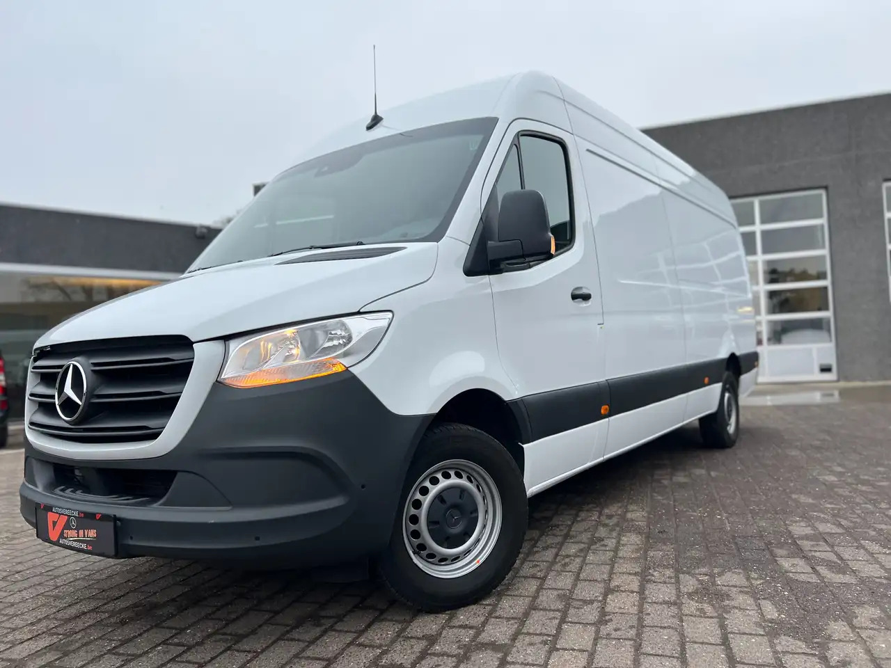Mercedes-Benz Sprinter 317 L3H2 (37.250ex) 9G-TRONIC CAMERA PTS MBUX - Суцільнометалевий фургон: фото 2 Mercedes-Benz Sprinter 317 L3H2 (37.250ex) 9G-TRONIC CAMERA PTS MBUX - Суцільнометалевий фургон: фото 2