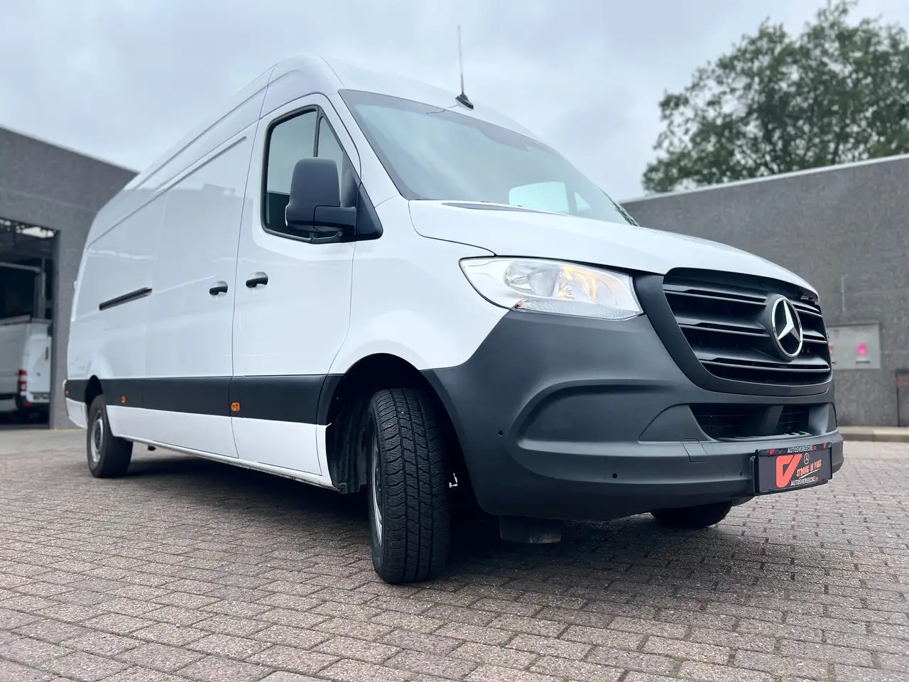 Mercedes-Benz Sprinter 317 L3H2 (38.250ex) 3.5T SLEEP|CARPLAY|CAMERA|PTS - Суцільнометалевий фургон: фото 3 Mercedes-Benz Sprinter 317 L3H2 (38.250ex) 3.5T SLEEP|CARPLAY|CAMERA|PTS - Суцільнометалевий фургон: фото 3