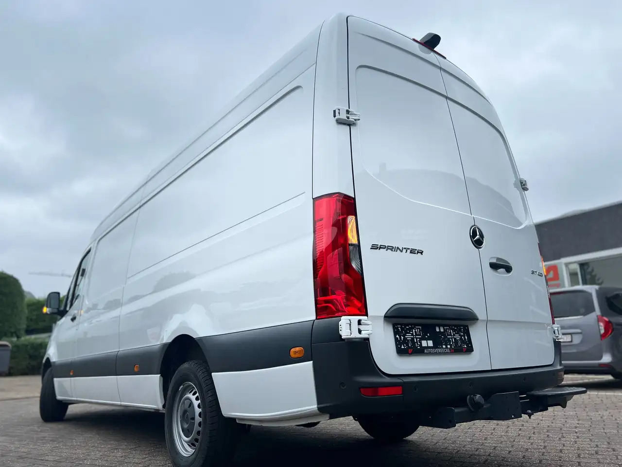 Mercedes-Benz Sprinter 317 L3H2 (38.250ex) 3.5T SLEEP|CARPLAY|CAMERA|PTS - Суцільнометалевий фургон: фото 5 Mercedes-Benz Sprinter 317 L3H2 (38.250ex) 3.5T SLEEP|CARPLAY|CAMERA|PTS - Суцільнометалевий фургон: фото 5