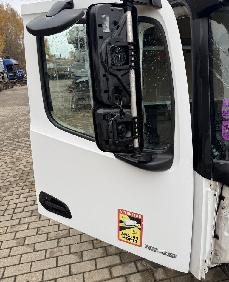 Mercedes-Benz ACTROS MP 4 PRAWE truck - Двері та запчастини в категорії Вантажівки: фото 1 Mercedes-Benz ACTROS MP 4 PRAWE truck - Двері та запчастини в категорії Вантажівки: фото 1