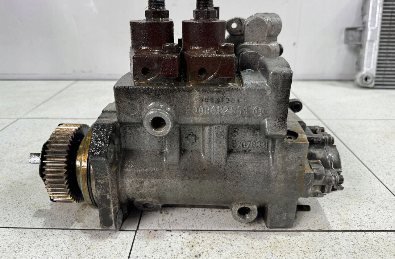 Mercedes-Benz Actros MP 4 A4700900850 truck - Паливний насос в категорії Вантажівки: фото 2 Mercedes-Benz Actros MP 4 A4700900850 truck - Паливний насос в категорії Вантажівки: фото 2