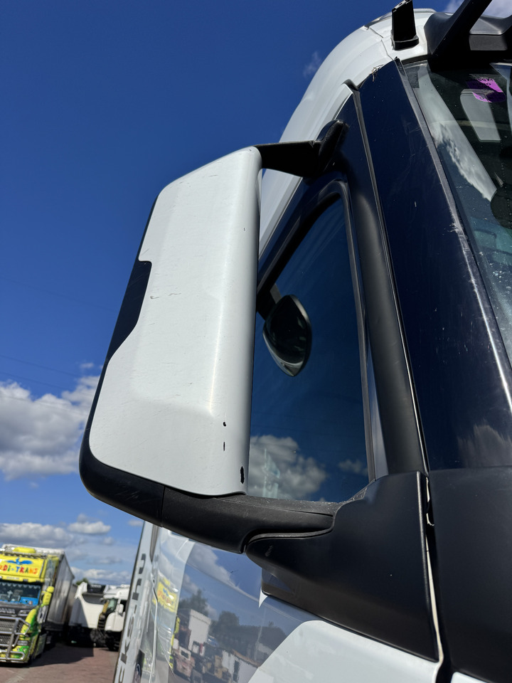 Ford F-Max - Дзеркало заднього виду: фото 1 Ford F-Max - Дзеркало заднього виду: фото 1