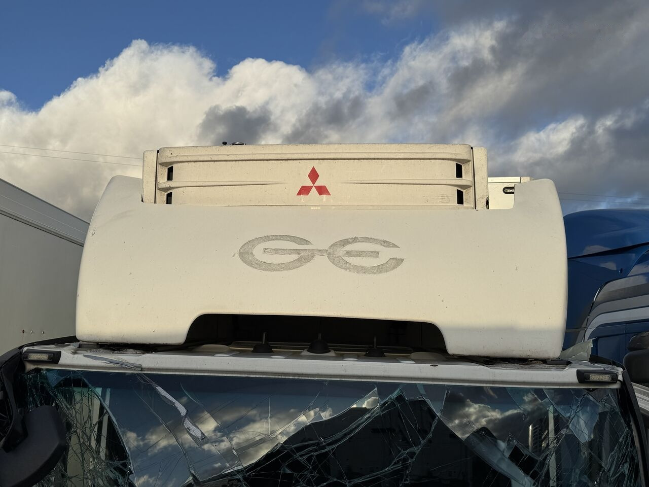 Mercedes-Benz Actros Antos Axor - Аеродинаміка/ Спойлери в категорії Вантажівки: фото 2 Mercedes-Benz Actros Antos Axor - Аеродинаміка/ Спойлери в категорії Вантажівки: фото 2