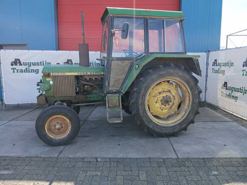 John Deere 2030 VCE - Трактор: фото 1 John Deere 2030 VCE - Трактор: фото 1
